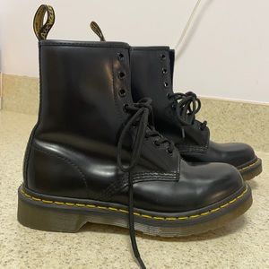 Dr. Martens 1460 women’s smooth leather lace up boots